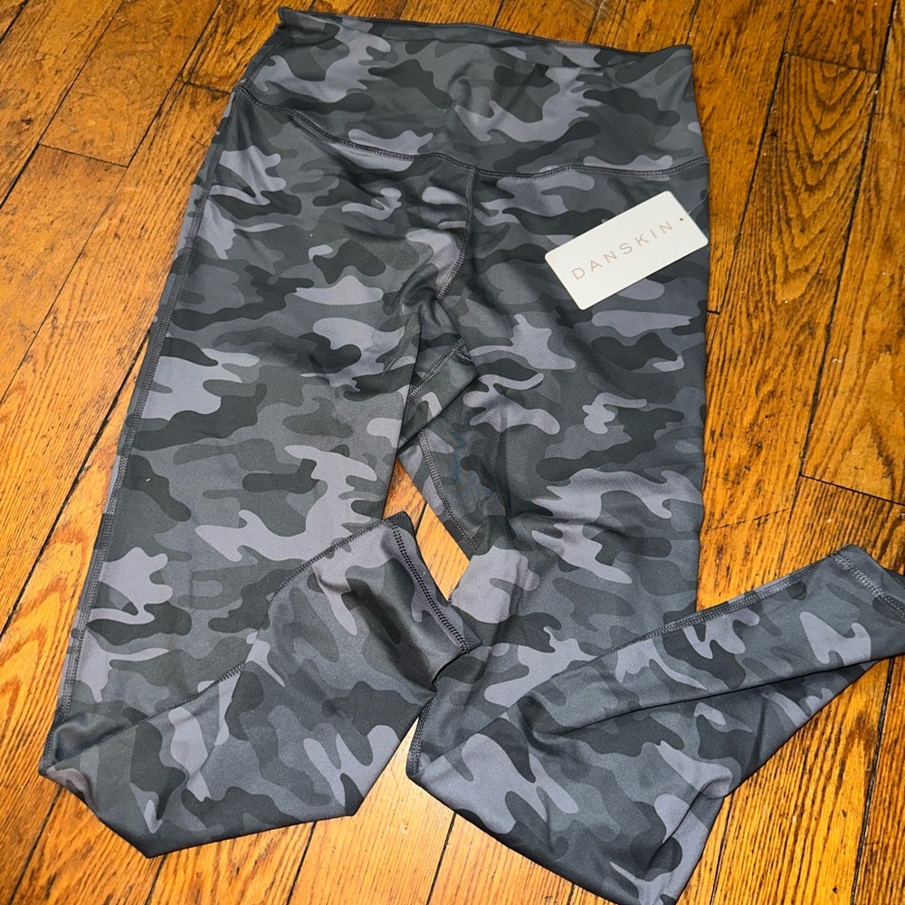 Brand new leggings